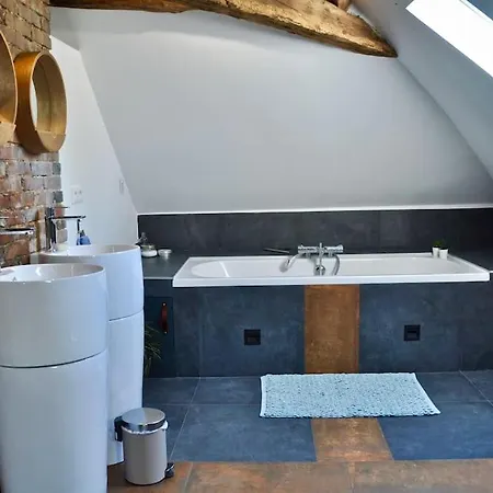 Confortable Maison Familiale A L'Entree Du Village Medieval Noyers-sur-Serein Exterior foto